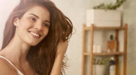 Is Going to Sleep with Wet Hair Bad for My Health? - Realyou Store